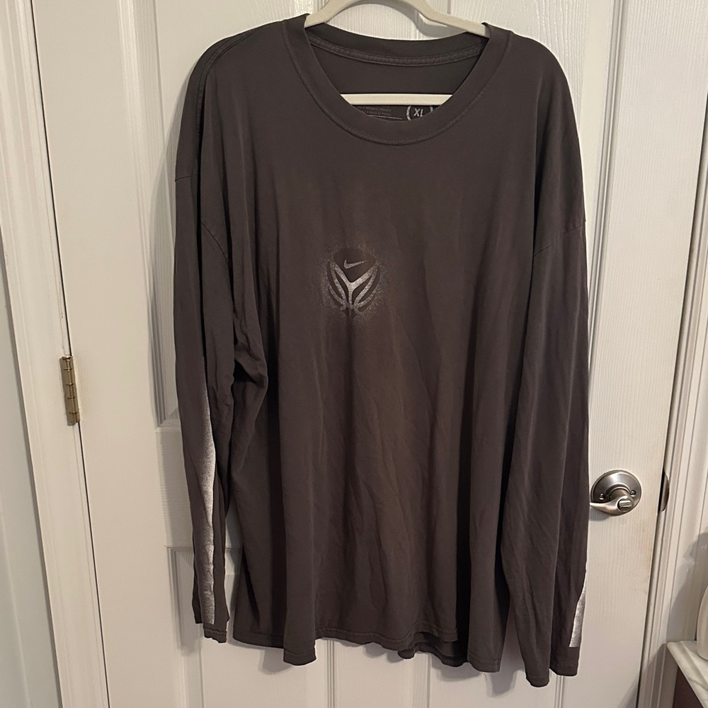 Nike Men's Dark Gray Long Sleeve Tee XL